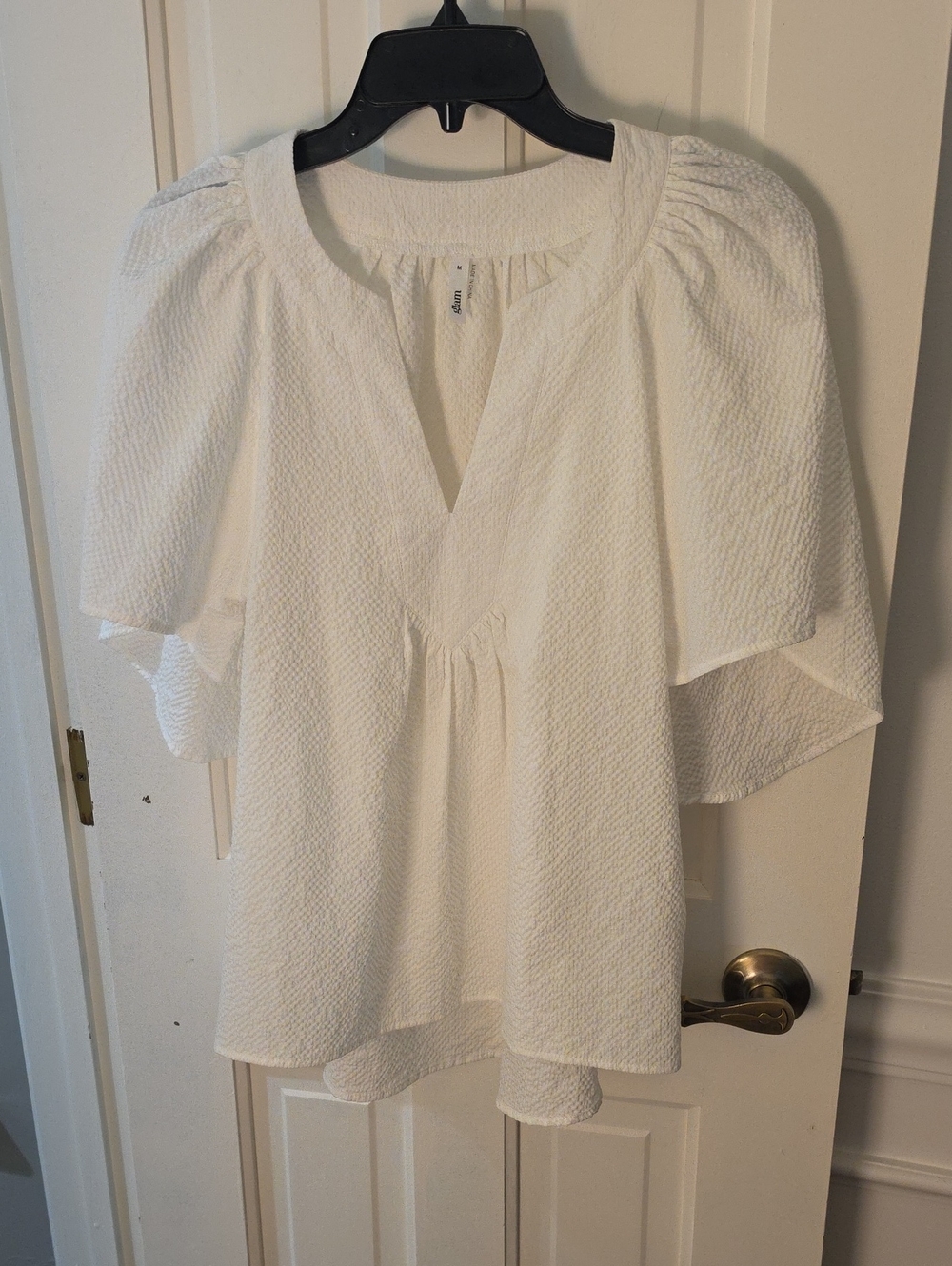 glam White Textured Flutter-Sleeve V-Neck Blouse